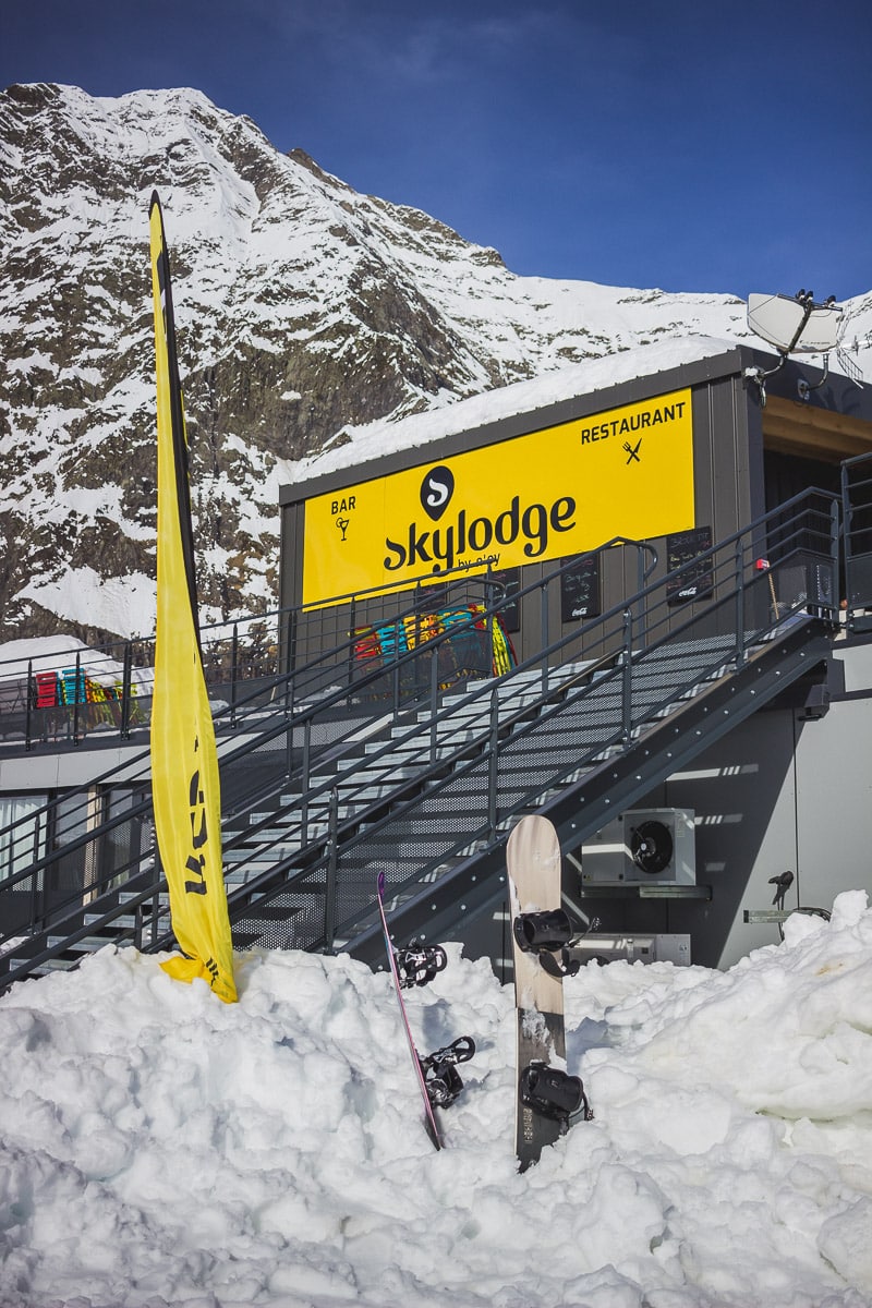 Skylodge N'Py : premier hostel au pied des pistes à Piau Engaly dans les Pyrénées pour un logement pas cher.