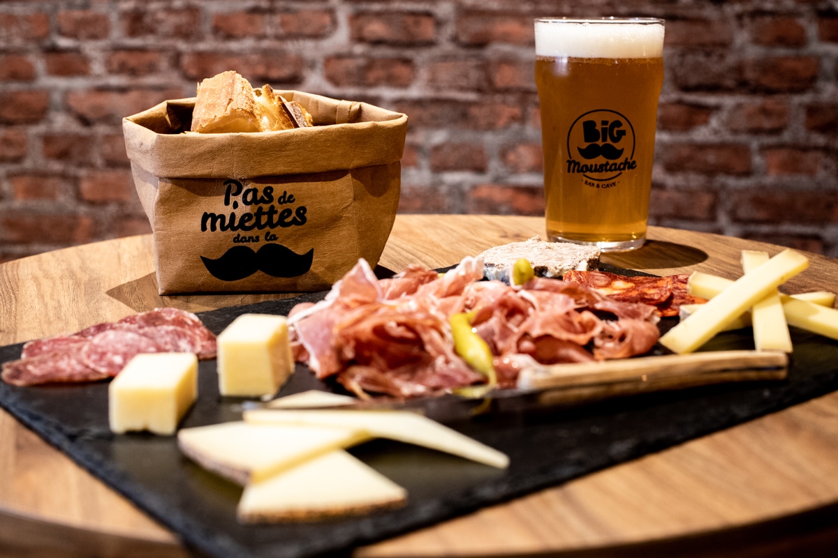 Big Moustache, Bar et Cave à Bières à Anglet