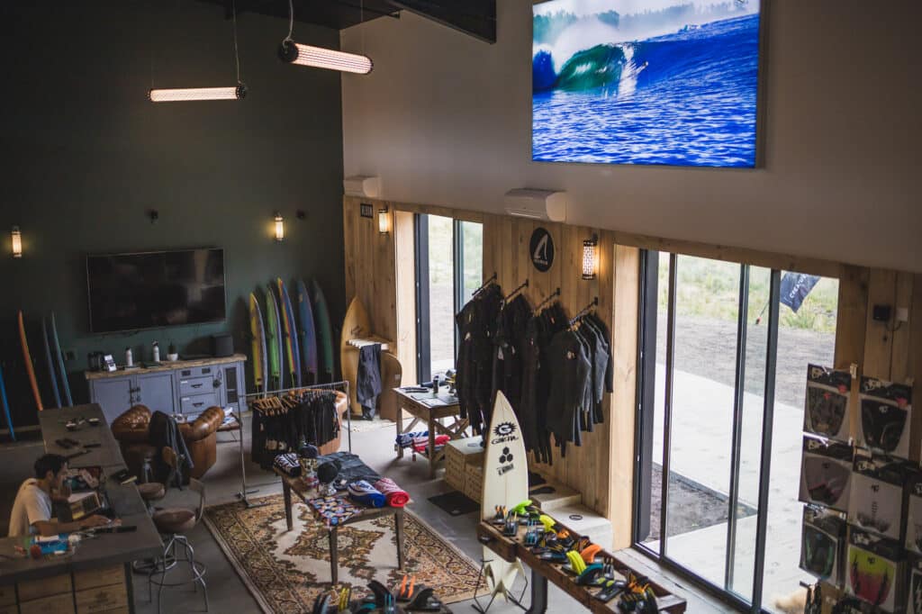 SurfLounge : 250m2 de surfshop à Hossegor