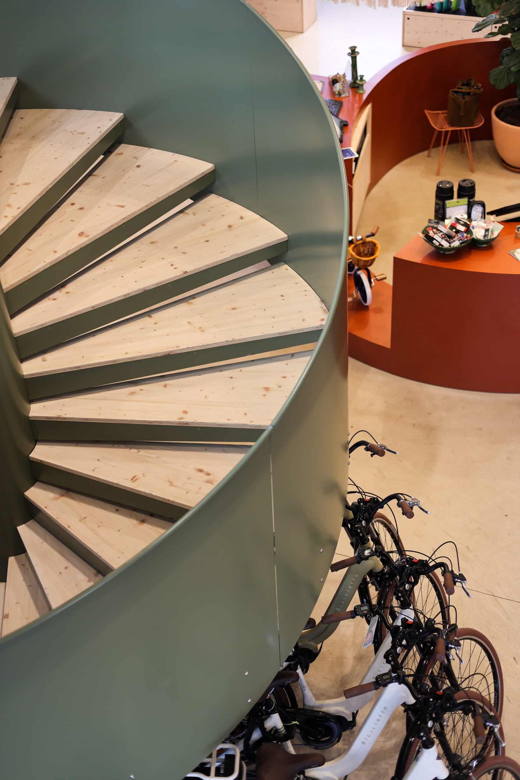 Bicicletta anglet décoration architecture escaliers